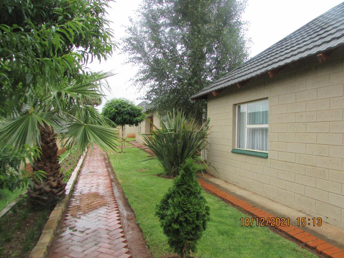 Aloes Lodge Leribe Buitenkant foto