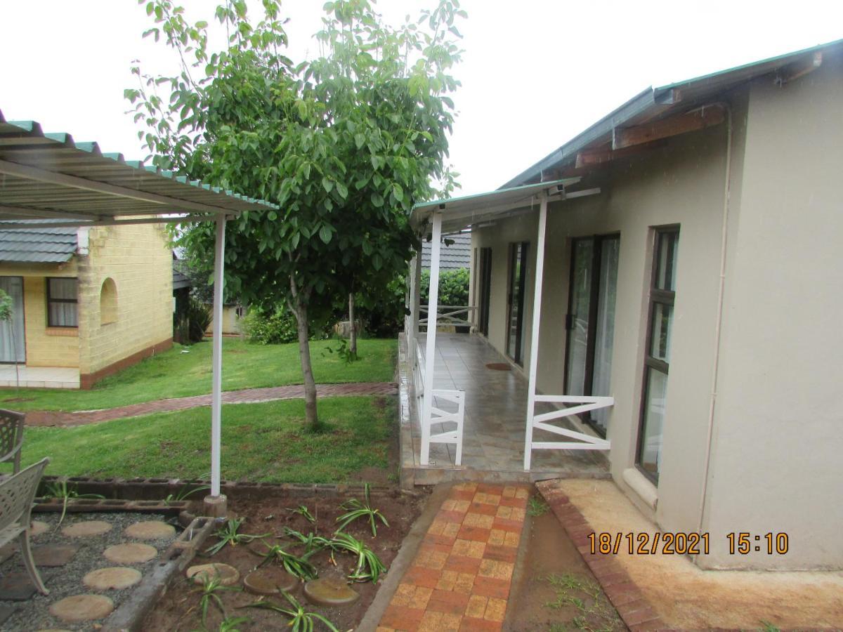 Aloes Lodge Leribe Buitenkant foto