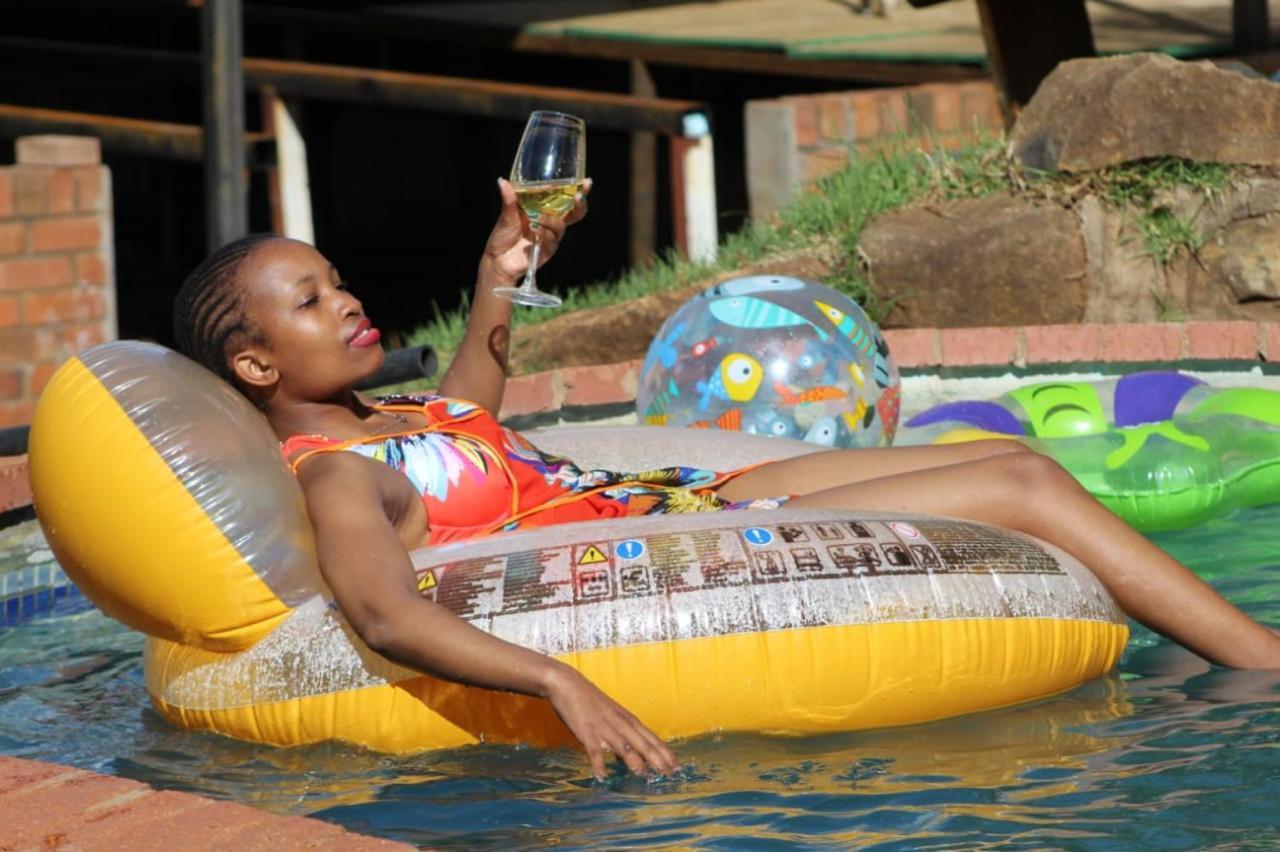 Aloes Lodge Leribe Buitenkant foto